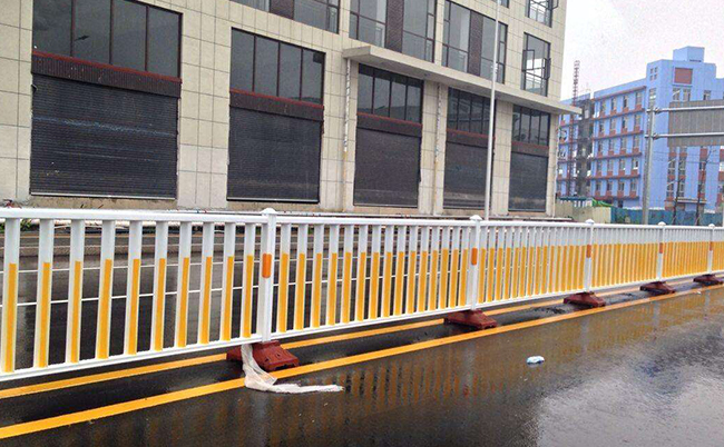 市政護欄網(wǎng)案例